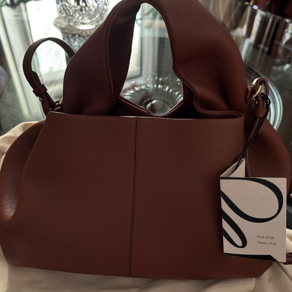 Authentic Polene
Num éro Neuf
EDITION TEXTURED COGNAC